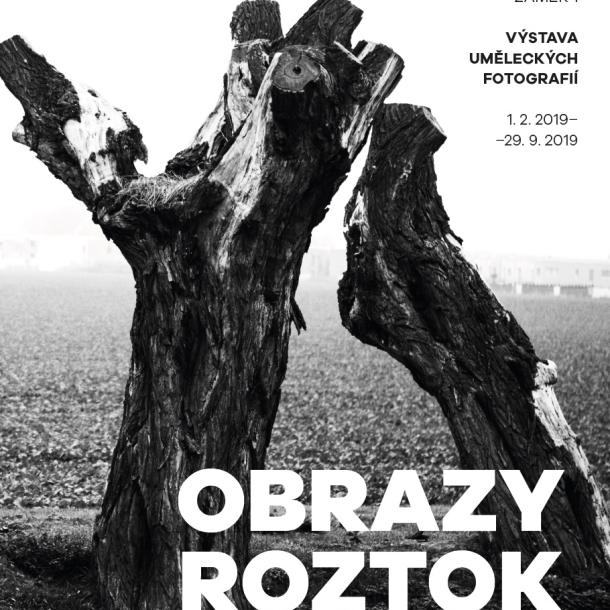 Výstava Obrazy Roztok - fotografie Attily Zinčaka v Muzejní kavárně ve Středočeském muzeu v Roztokách u Prahy