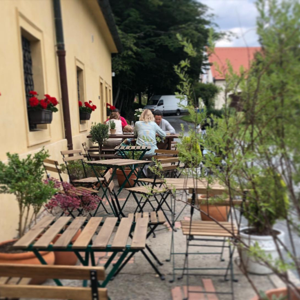 Muzejní kavárna Cesta z města Muzejní kavárna Cesta z města