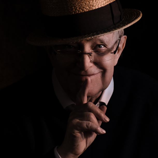 JIŘÍ SUCHÝ objektivem českých fotografů Jiří Suchý